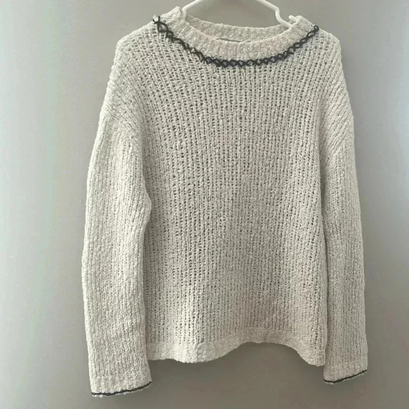 Vince Cream Knit Sweater with Black Trim - Picture 1 of 9